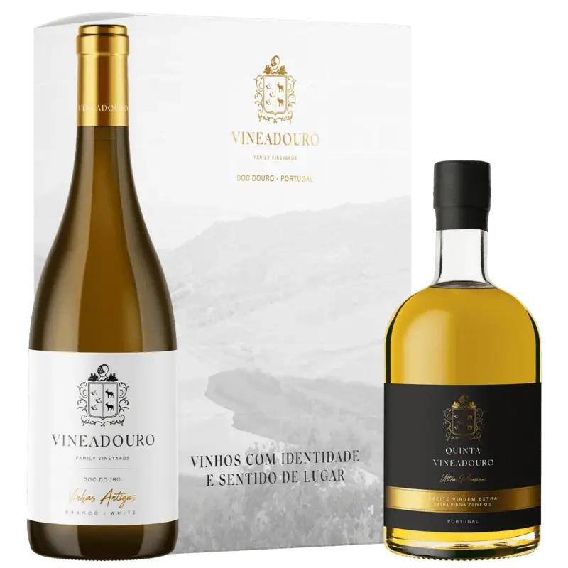 O Pack Vineadouro Vinhas Antigas Branco e azeite virgem extra é composto por duas garrafas Vineadouro Vinhas Antigas Branco e do Azeite Virgem Extra 500ml.